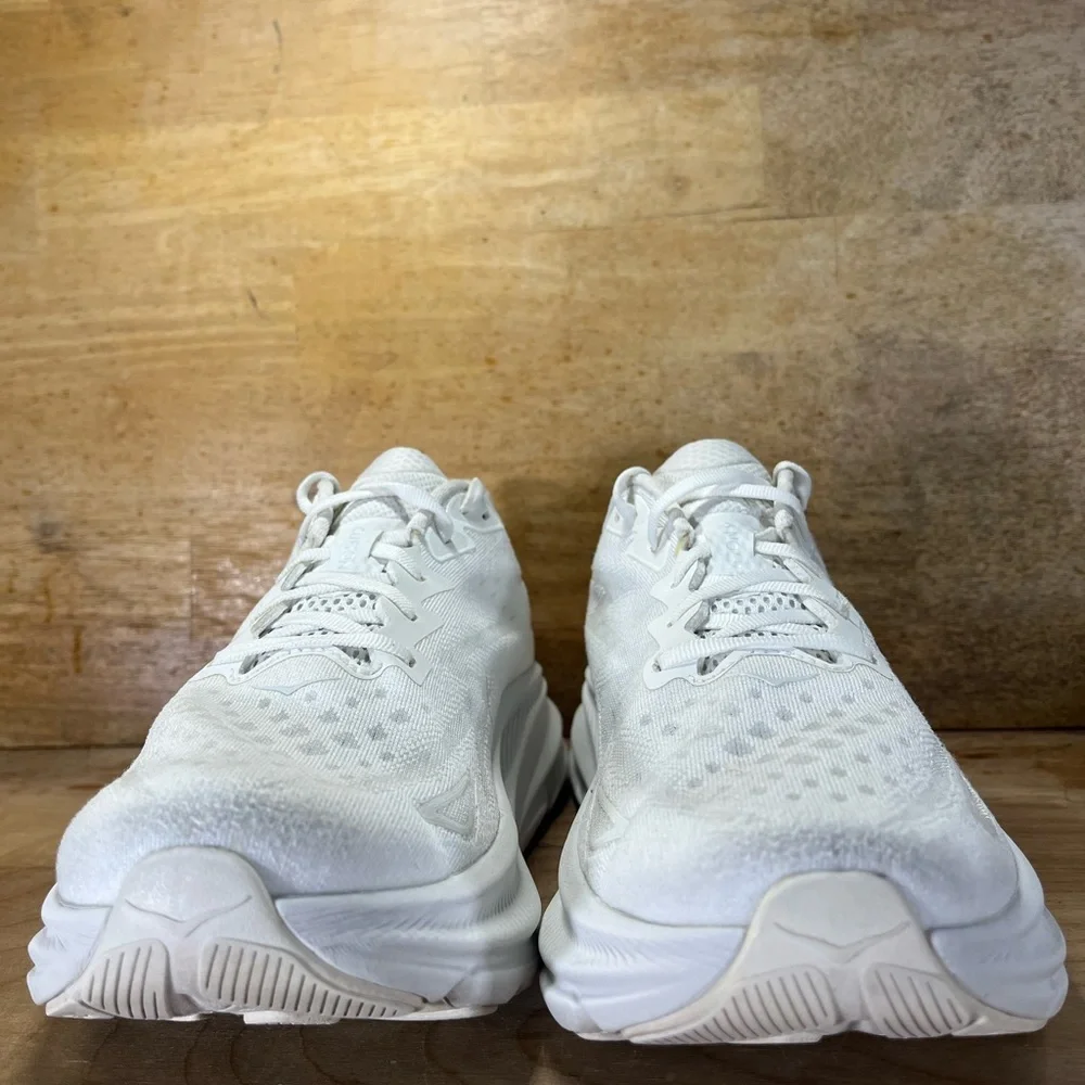 Hoka One One Clifton 9 REFLECTIVE Womens Size 11 Running Shoes Sneakers White - Picture 2 of 12